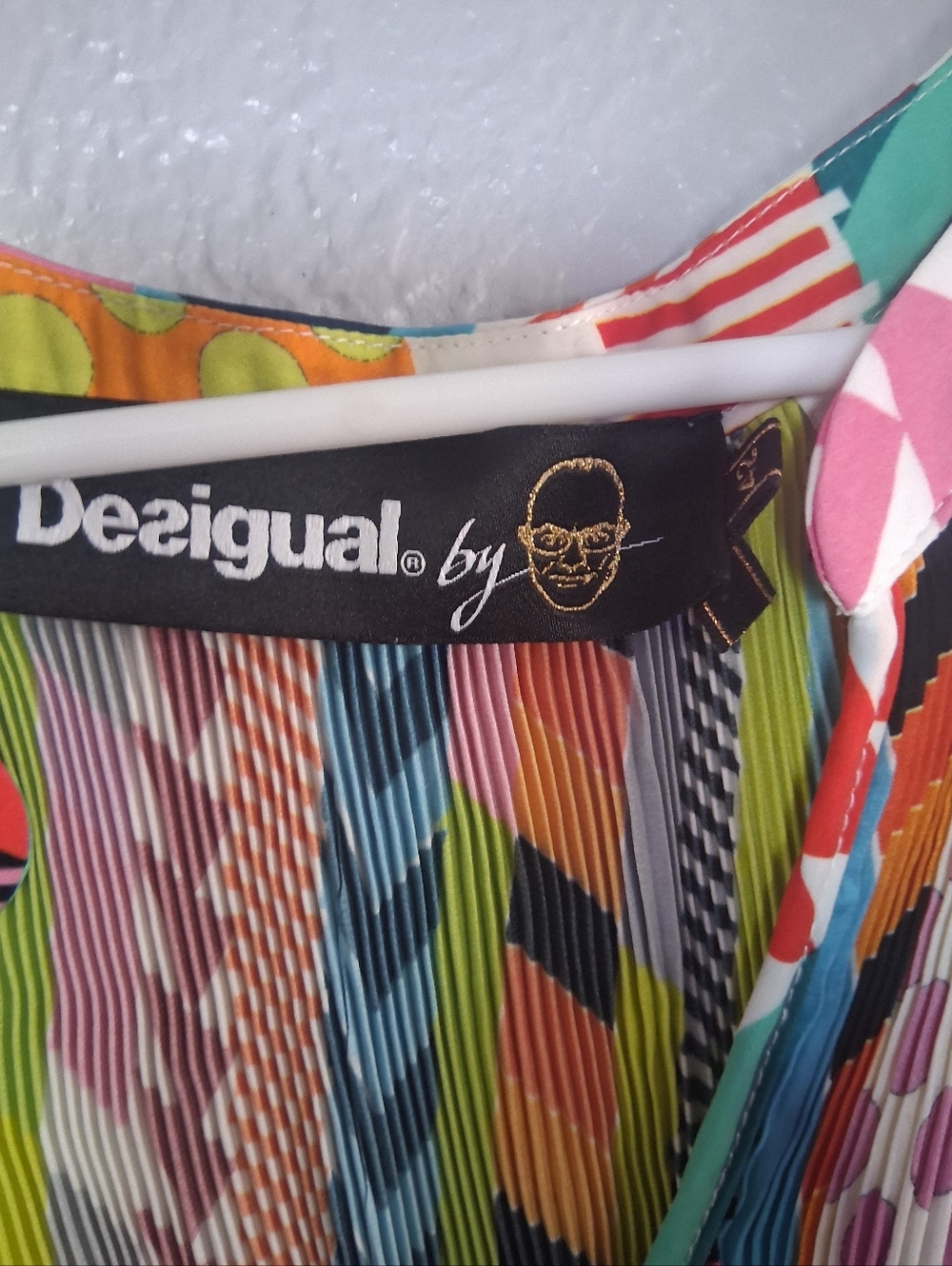 Desigual NWOT Abstract Colorful Sleeveless Unique 42/L/10 - Picture 5 of 8